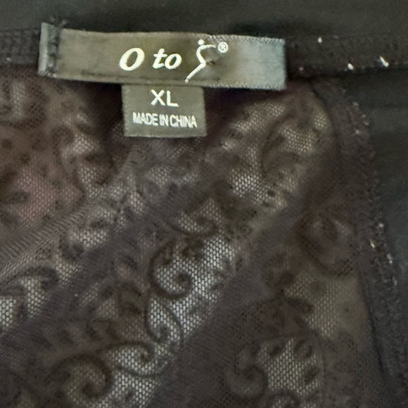 0 to 5 Athletic Jacket, Maroon and Black with Mesh, Size XL - Picture 7 of 7